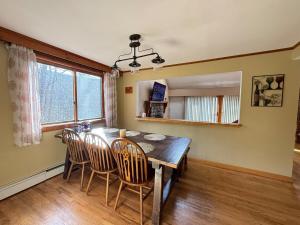 Φωτογραφία από το άλμπουμ του Relaxing Waterville Village Estate Mountain Retreat σε Campton