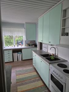 Køkken eller tekøkken på Ferienhäuschen in Ställdalen