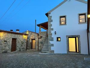 Το κτήριο όπου στεγάζεται  η παραθεριστική κατοικία