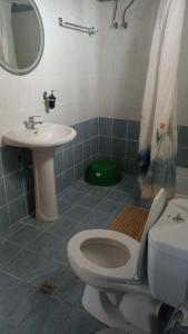 Koupelna v ubytování Villa Dallas + 61 fotografií