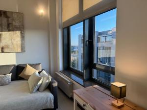 Ένα ή περισσότερα κρεβάτια σε δωμάτιο στο Lujoso Loft La Moraleja +80 φωτογραφίες