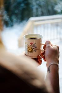 Příslušenství pro přípravu čaje a kávy v ubytování Canadian Classic - Spa - Sauna - Fire - Forest