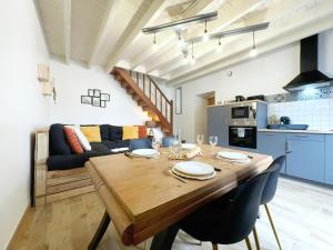 Una cocina o cocineta en Le Nid Douillet - Duplex Bois & Charme 31 fotos más