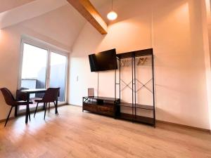 Μια τηλεόραση ή/και κέντρο ψυχαγωγίας στο Ort 245