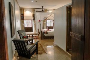 Posezení v ubytování Emerald Palm Courtyard Hotel + 57 fotografií