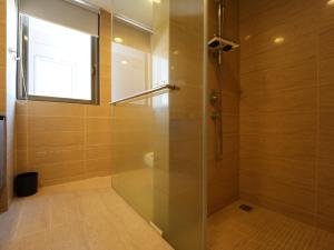 Koupelna v ubytování Cozy Seaview Escape 2BR 6pax bythesea bathroom + 73 fotografií