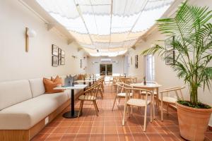 Χώρος καθιστικού στο The Exhibition