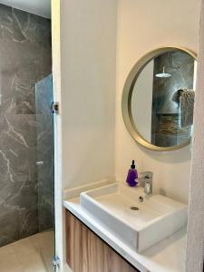 Phòng tắm tại El Firmamento 36F +10 ảnh