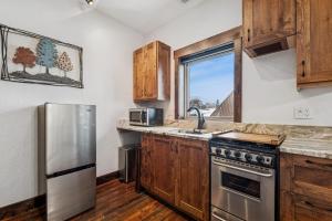 Kuchyň nebo kuchyňský kout v ubytování Bliss Retreat