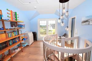 Η βιβλιοθήκη της παραθεριστικής κατοικίας