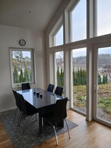 Billede fra billedgalleriet på Exklusivt hus med sjöutsikt i Opp-Norrby