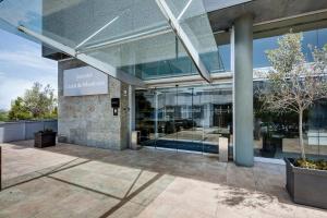 Sercotel Ciutat de Montcada في مونتكاذا: اطلالة خارجية على مبنى +32 صورة