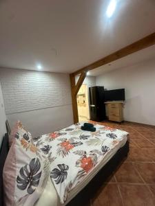 Ένα ή περισσότερα κρεβάτια σε δωμάτιο στο Świecie Apartament Biznesowy