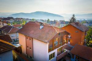 Общий вид на горы или вид на горы из гостевого дома