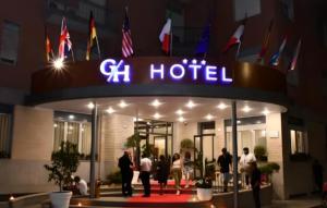 Επισκέπτες που μένουν στο GH Hotel