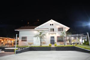 GualaceoにあるQuinta Nalligの白い家 +9枚の写真