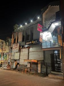 El edificio en el que está el hotel