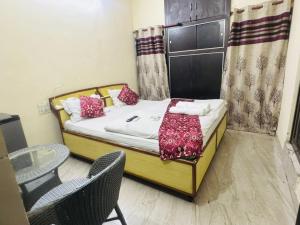 Una cama o camas en una habitación de Fort View