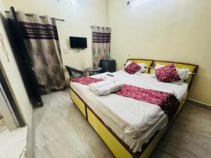 Una cama o camas en una habitación de Fort View