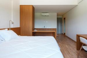 Postel nebo postele na pokoji v ubytování Clatt Hotel + 47 fotografií