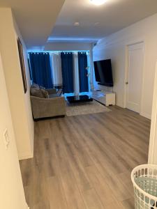 Фотография из галереи 1 Room in a Modern City Condo в городе Вон