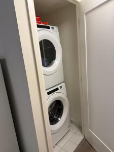 Фотография из галереи 1 Room in a Modern City Condo в городе Вон +4 фотографии