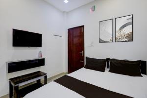 TV/trung tâm giải trí tại Hotel O SERAA RESIDENCY