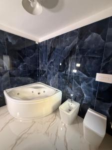 Un baño de La dimora degli Dei