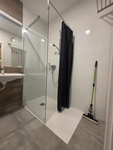 Et badeværelse på Apartament 102 Czarna Góra