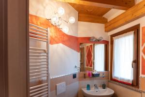 Koupelna v ubytování La Casa Del Grillo 2 + 80 fotografií