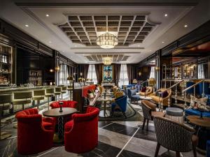 Khu vực ghế ngồi tại Fairmont Royal York Hotel