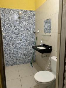 Phòng tắm tại Chalé brisa do mar