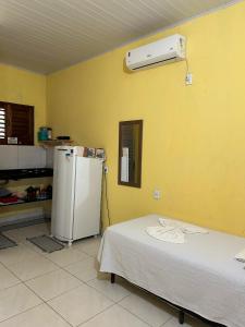 Nhà bếp/bếp nhỏ tại Chalé brisa do mar