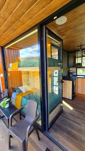 Køkken eller tekøkken på Tiny house, comfort and peace facing Chimborazo