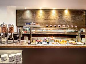 Jídlo v hotelu nebo okolí