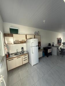 Køkken eller tekøkken på Casa em Barreirinhas