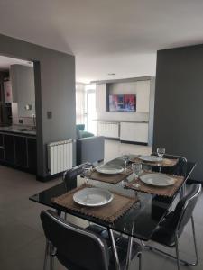 Kuchyň nebo kuchyňský kout v ubytování Comfort and Location