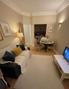 Телевизор и/или развлекательный центр в Entire Apartment in Heart of Dublin