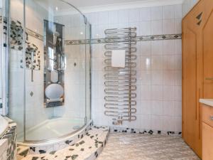 Ένα μπάνιο στο Haus Johanna +40 φωτογραφίες