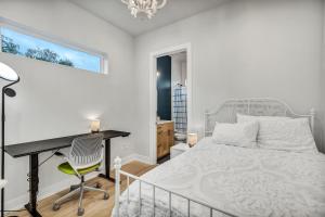 Postel nebo postele na pokoji v ubytování 3507 Guest Rm