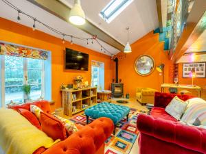 Μια τηλεόραση ή/και κέντρο ψυχαγωγίας στο The Engine Room