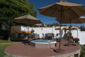 Sân trong/khu vực ngoài trời tại ANANA Casa de los Sueños - Villa with Thermal Water and Views