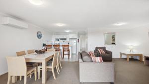 Χώρος καθιστικού στο 306 South Pacific Apartments