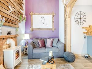 Et opholdsområde på Shire Cottage - Uk50416