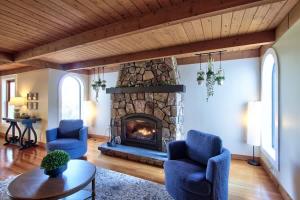 Гостиная зона в Vintage Terrace Pied a Terr Suitee