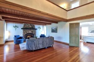 Гостиная зона в Vintage Terrace Pied a Terr Suitee +31 фотография