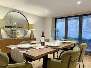 Billede fra billedgalleriet på Stone's Throw i Richmond + 20 billeder