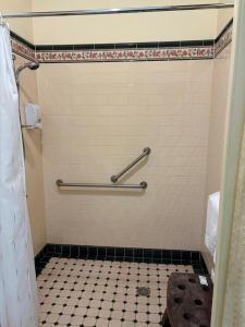 Phòng tắm tại The Heritage Guesthouse Bombala +22 ảnh