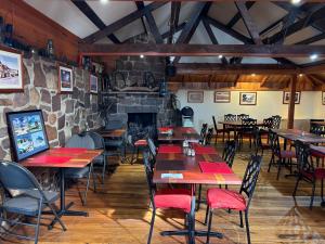 TV/trung tâm giải trí tại The Heritage Guesthouse Bombala