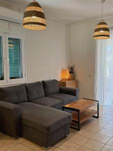 Χώρος καθιστικού στο Nefeli Beach Home